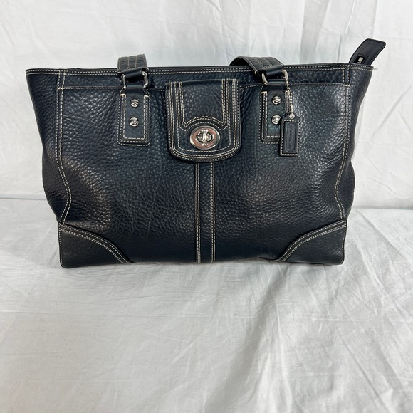 Coach Hampton Black Pebbled Leather Large Shoulder Bag LTR Turn Lock F13960